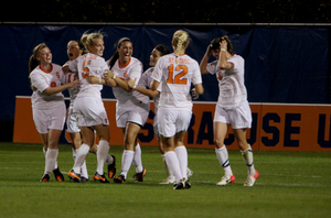 Jackie Firenze's goal with 30 seconds left in regulation sent Syracuse to a 3-2 win over Connecticut Thursday night. 