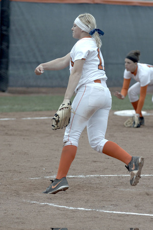 Sydney O'Hara was Syracuse's top pitcher in 2014. In 2015, though, there is a new crop of talent to complement her. 